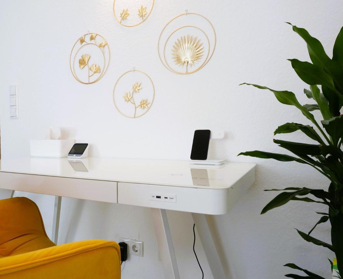 Mein Apartment Flowers Mit Kamin, Bis 10 Personen Frankenthal  Esterno foto