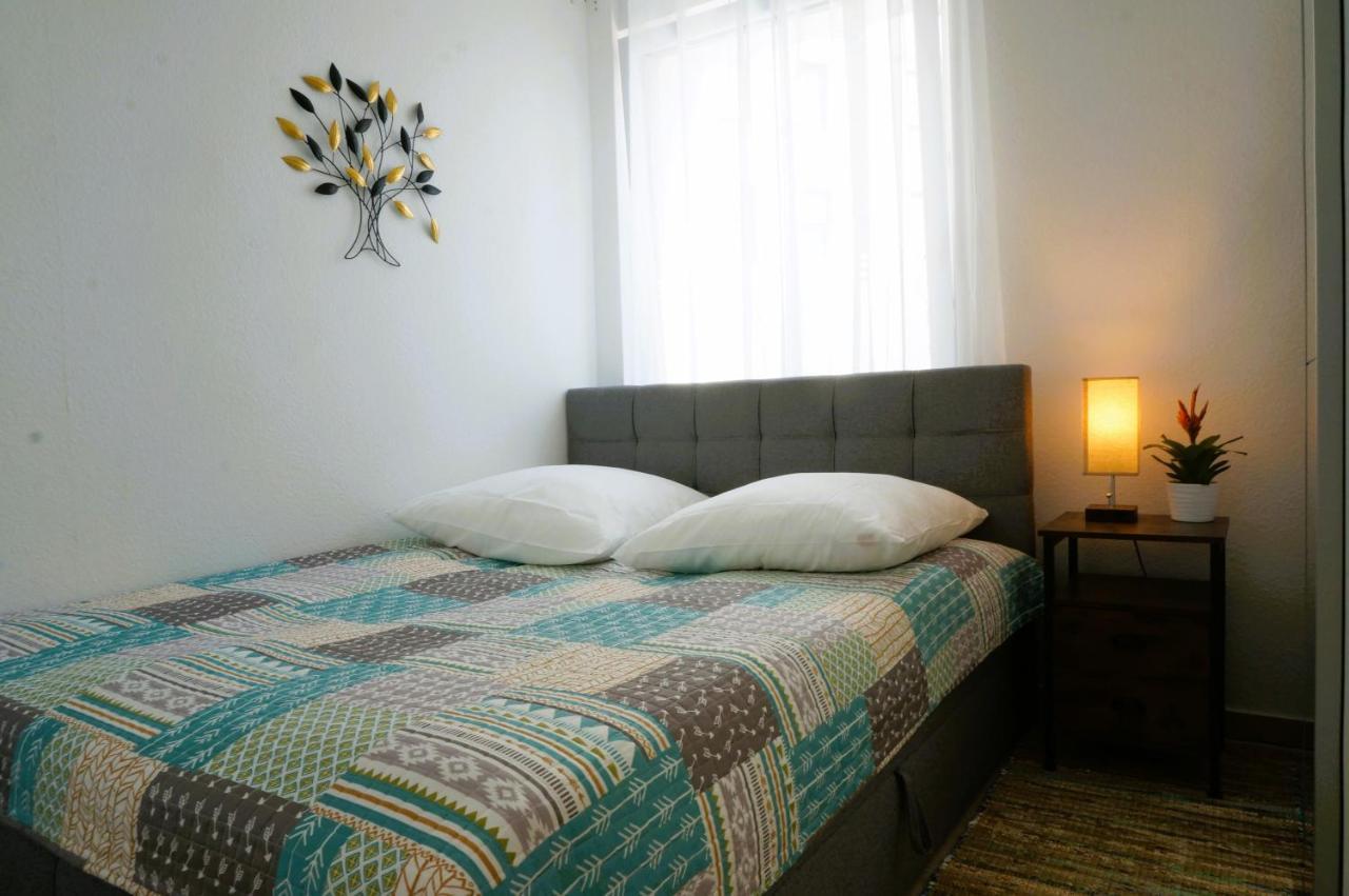 Mein Apartment Flowers Mit Kamin, Bis 10 Personen Frankenthal  Esterno foto