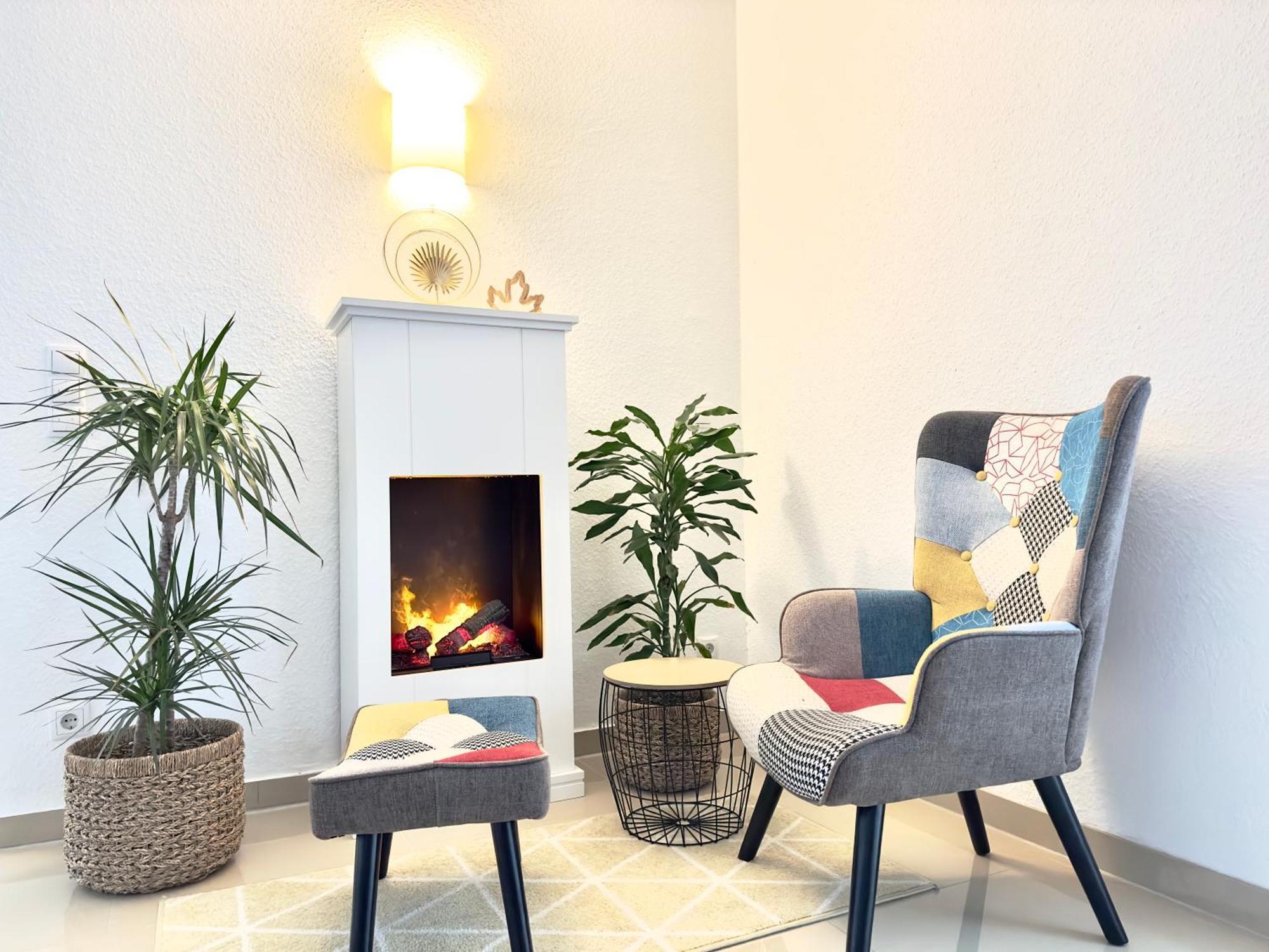 Mein Apartment Flowers Mit Kamin, Bis 10 Personen Frankenthal  Esterno foto